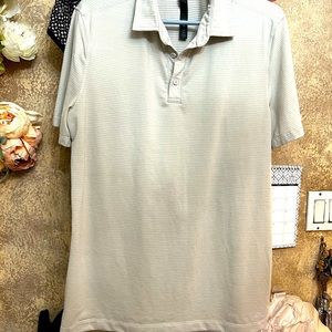 LULULEMON T-shirt size L very good condition